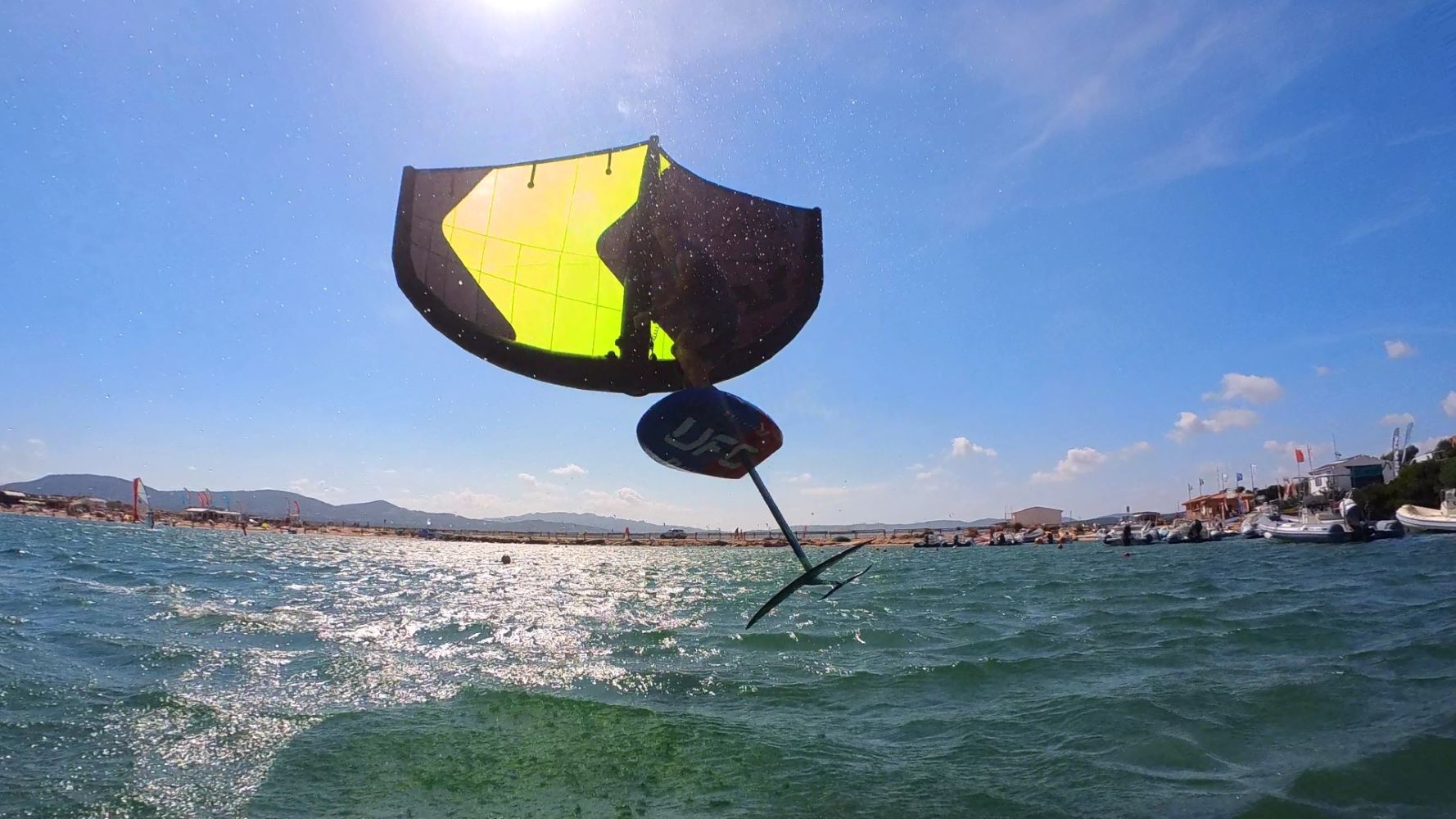 wingfoil-reptile-bora-v2-light-freestyle